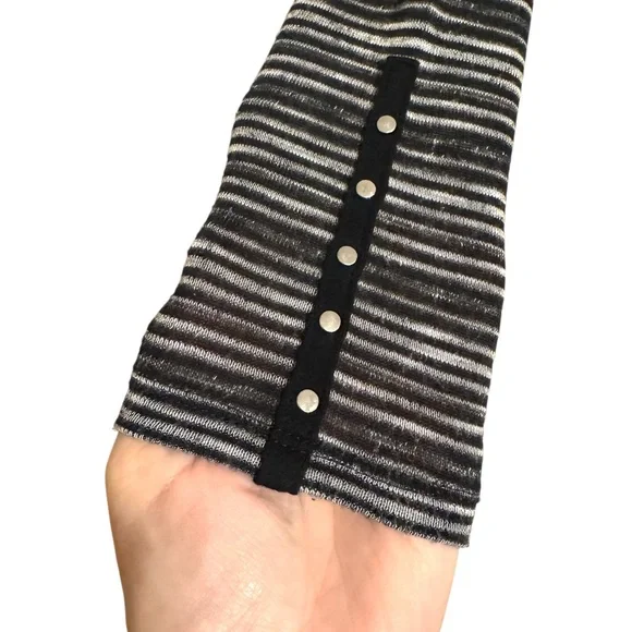 White House Black Market Monochrome Striped Sweater  XXSMALL   #T - Picture 6 of 8